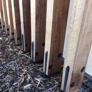 GREEN SAWN JARRAH SQUARE TOP PICKETS