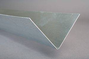 ANGLE 0.7 BMT X 3600 MM