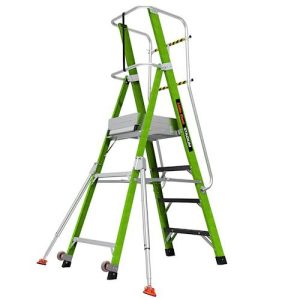 STADIUM LADDER WITH OUTRIGGERS