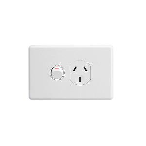 Clipsal C2015D-WE Classic C2000 Series GPO, Single, Powerpoint, Switchplug Combination, Double Pole, Flush, Horizontal, 250V 10A, 3 Pin, White Electric