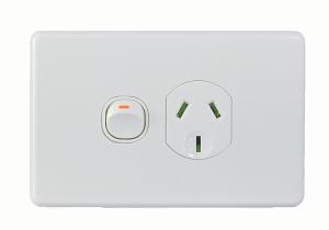 Trader PUPP1G Puma Power Point Switched 1 Gang 10A 250V~