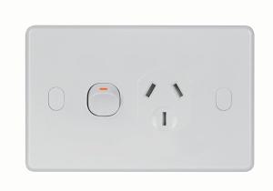 Trader PUPP1GVPS Puma Power Point Switched 1 Gang 10A 250V~ Shuttered Vandal Proof